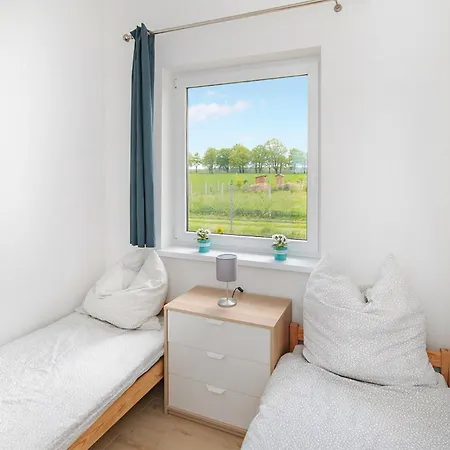 Prázdninový dům In With Kitchen